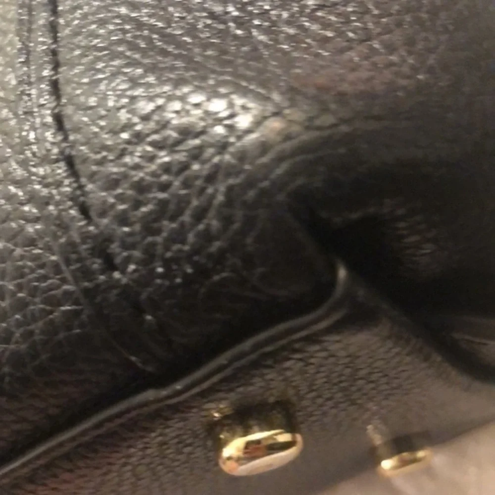 Coach Edie 31 Leather Shoulder Bag Black leather